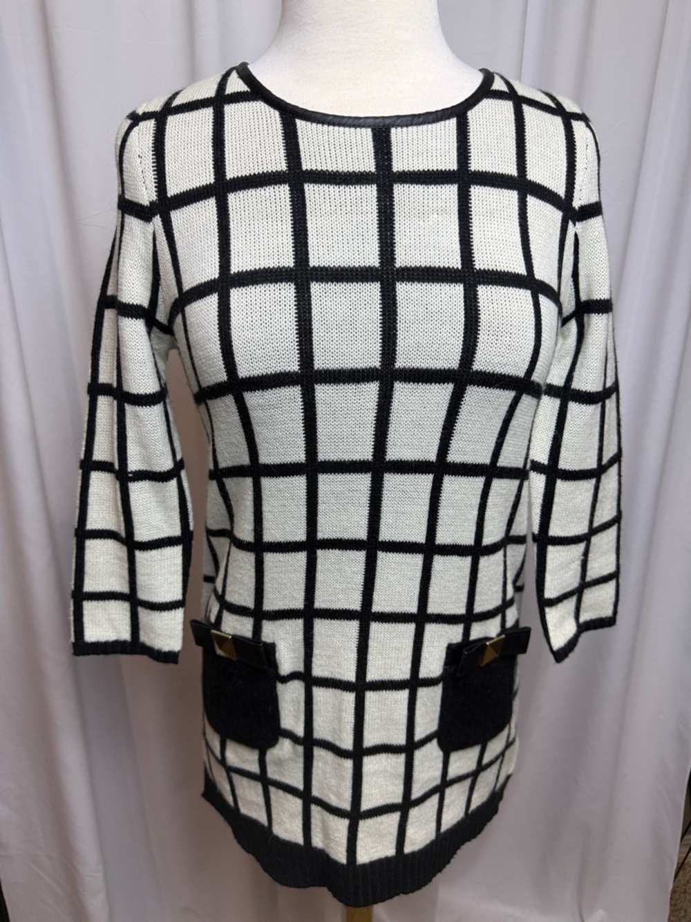 Mud Pie Black and White Crewneck Sweater, Small